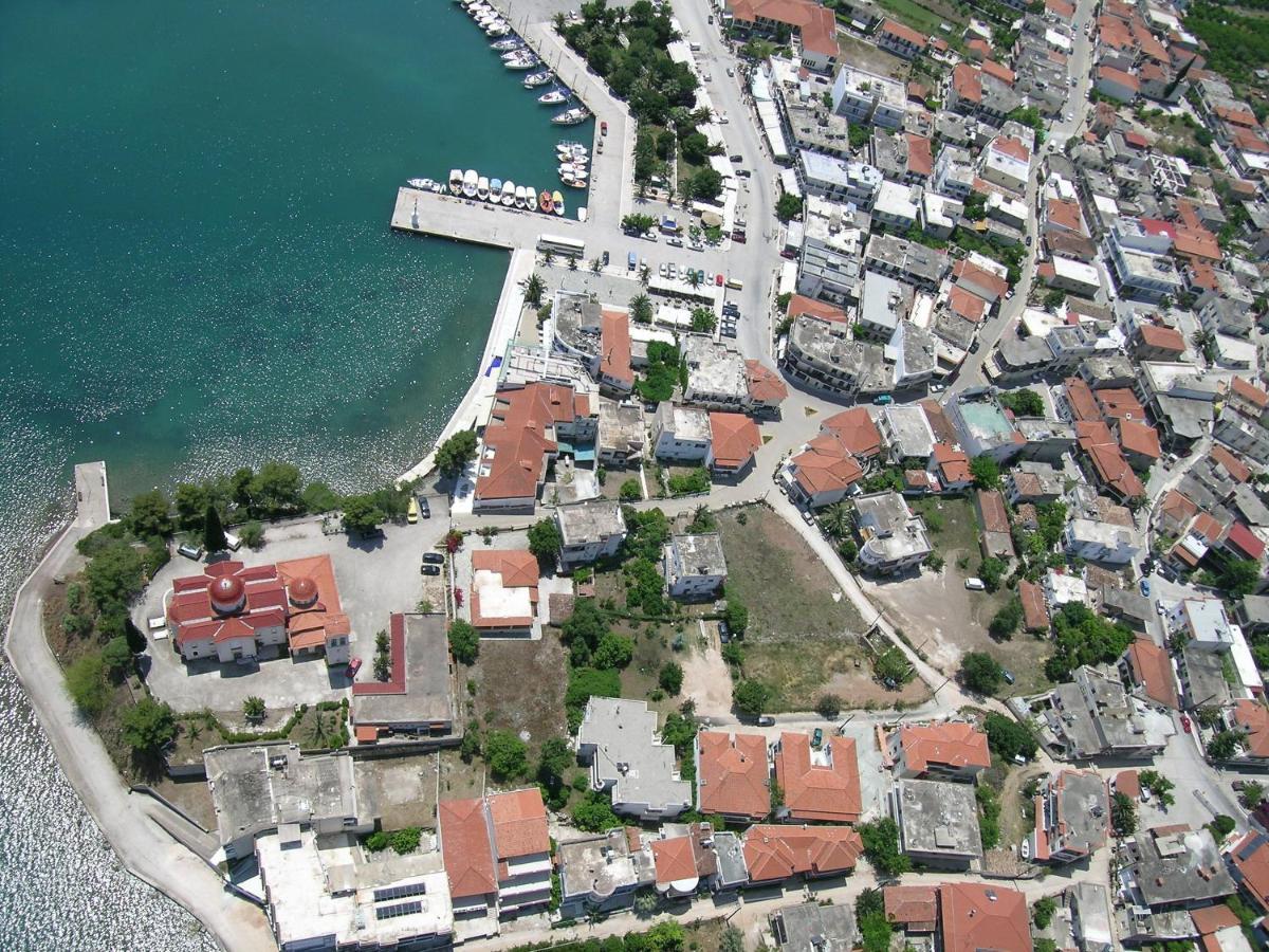 Hotel Saronis