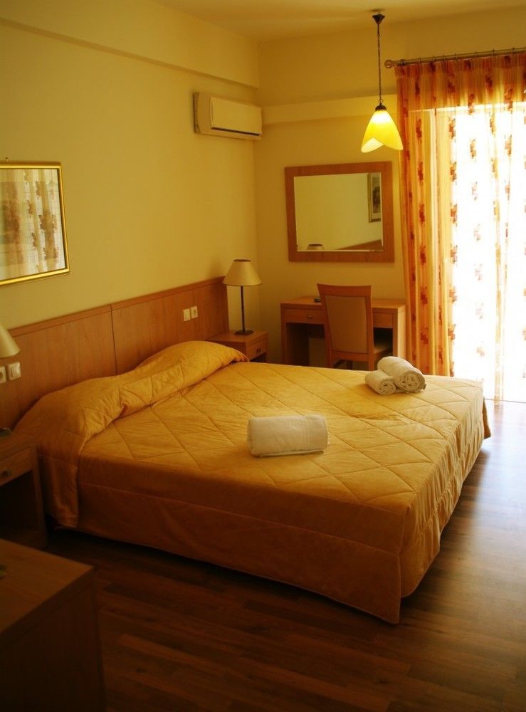 Saronis 3* Epidaurus