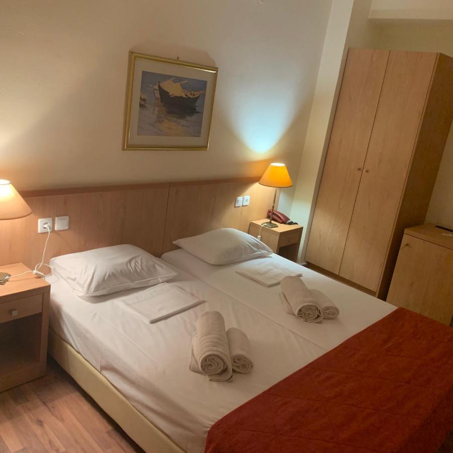 Saronis 3* Epidaurus